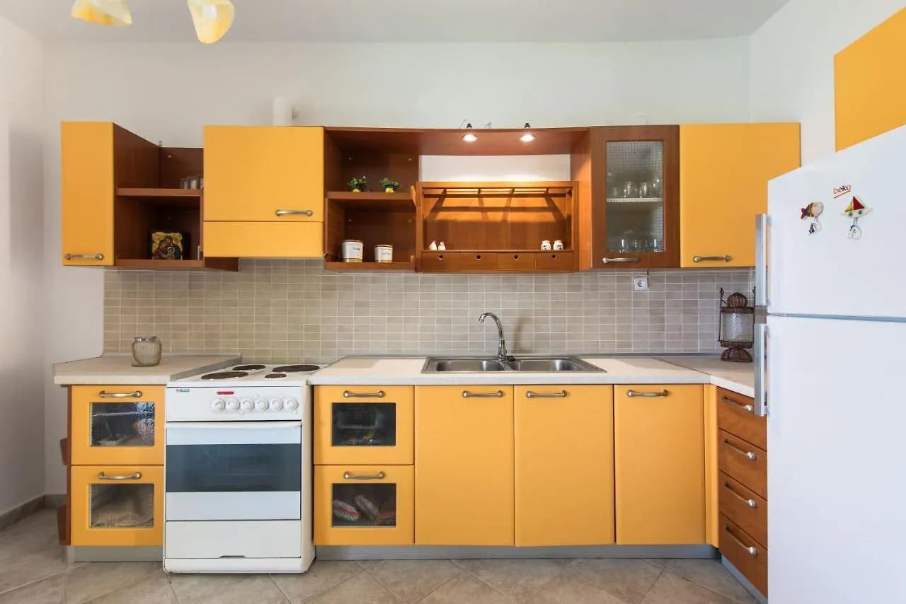 Apartment Psi-Theros Kriopigi Greece